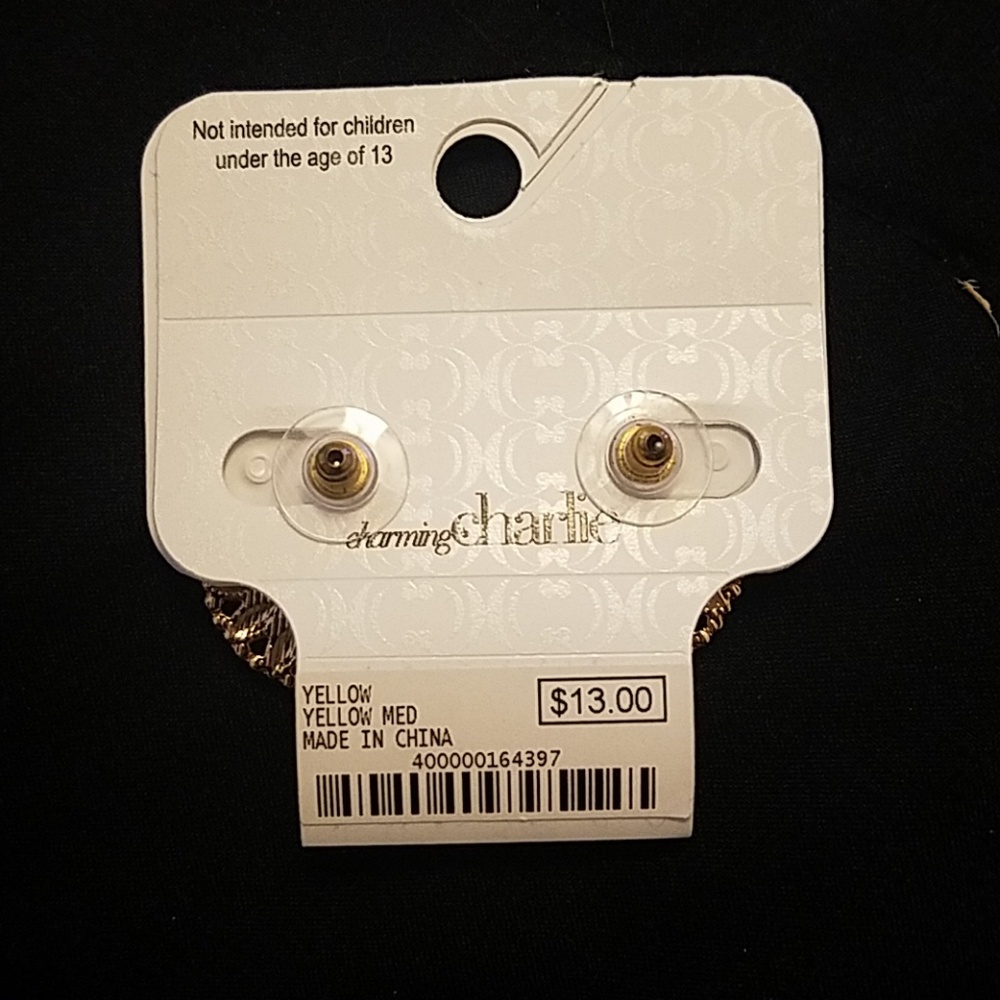 Charming Charlie Daisy Earrings - Picture 2 of 2
